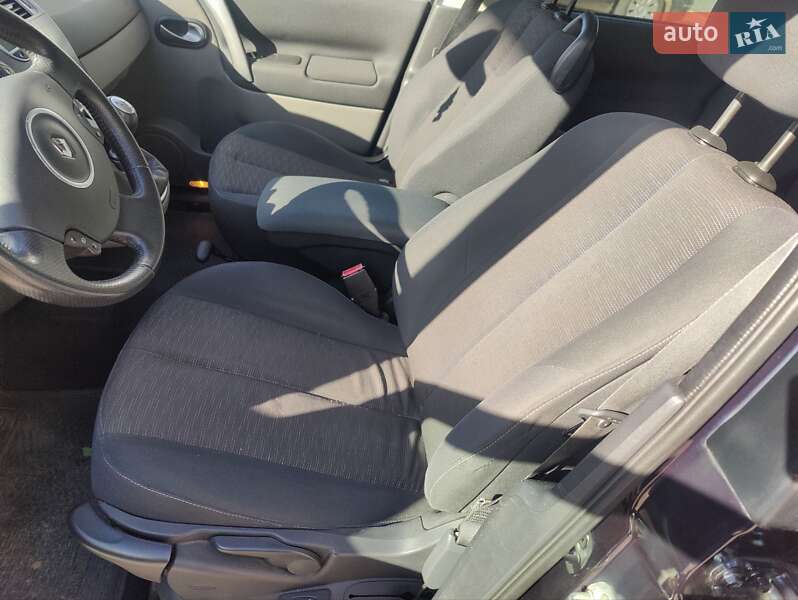Мінівен Renault Scenic 2007 в Луцьку