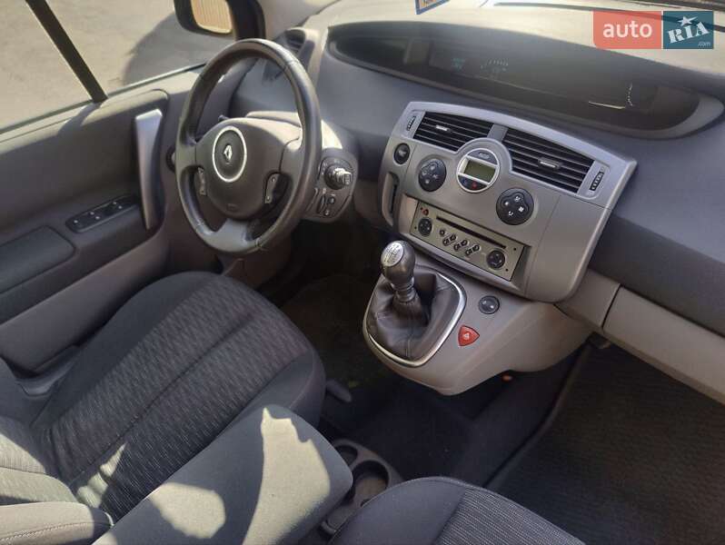 Мінівен Renault Scenic 2007 в Луцьку