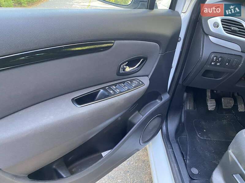 Минивэн Renault Scenic 2014 в Славуте фото 10 Минивэн Renault Scenic 2014 в Славуте