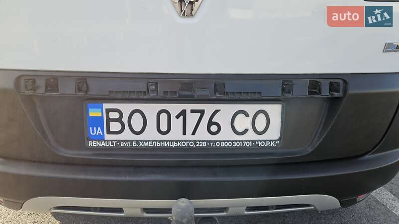 Минивэн Renault Scenic 2014 в Львове фото 30 Минивэн Renault Scenic 2014 в Львове