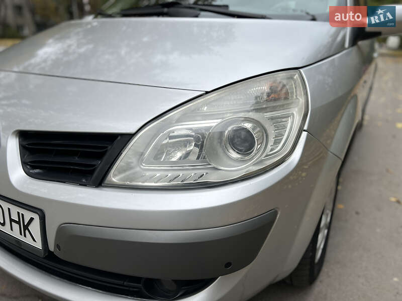 Минивэн Renault Scenic 2007 в Звягеле