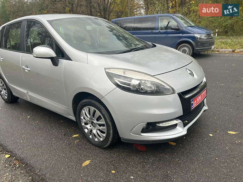 Минивэн Renault Scenic 2012 в Красилове