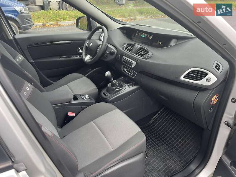 Минивэн Renault Scenic 2012 в Красилове