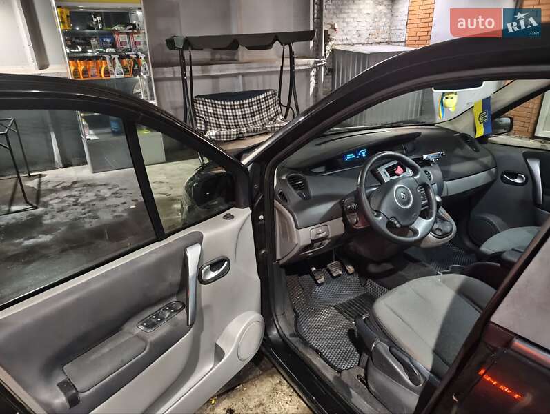 Минивэн Renault Scenic 2008 в Ромнах