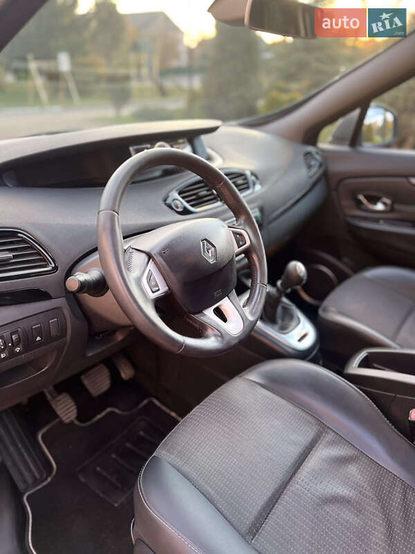 Мінівен Renault Scenic 2012 в Луцьку