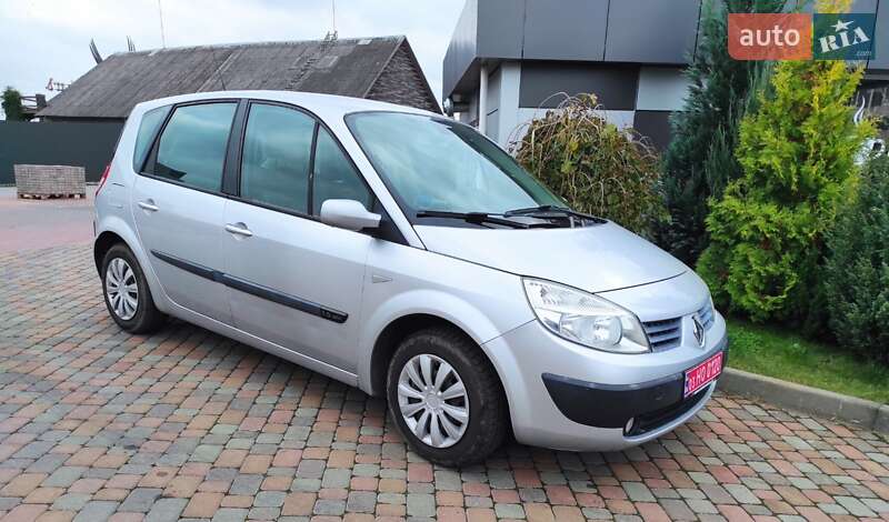 Минивэн Renault Scenic 2005 в Сарнах