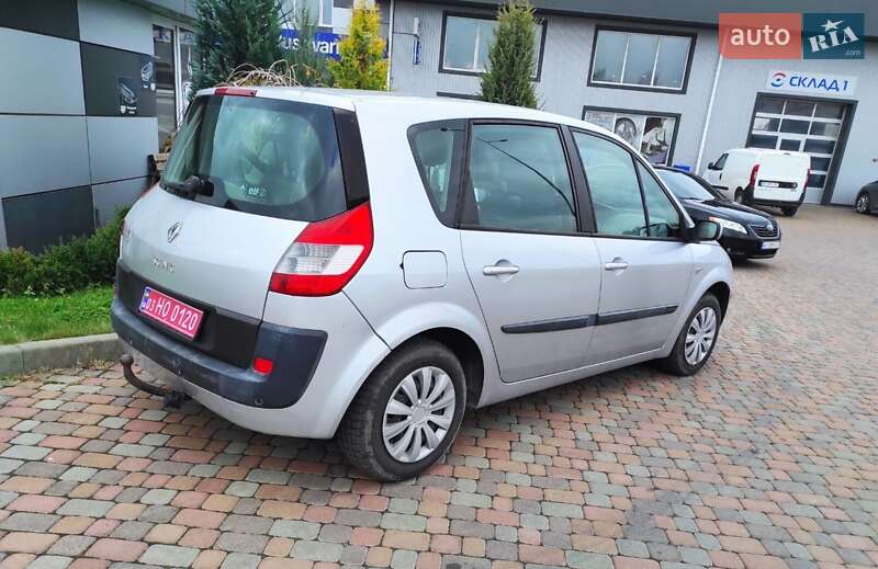 Минивэн Renault Scenic 2005 в Сарнах