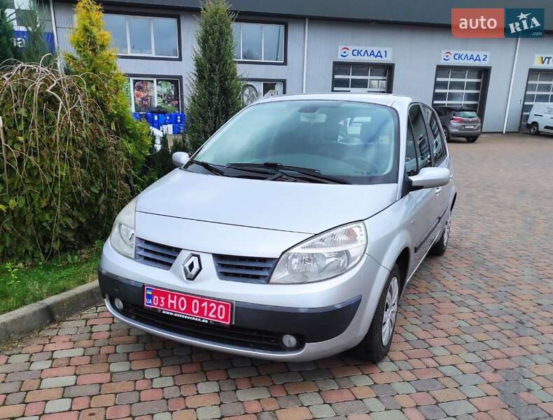 Минивэн Renault Scenic 2005 в Сарнах