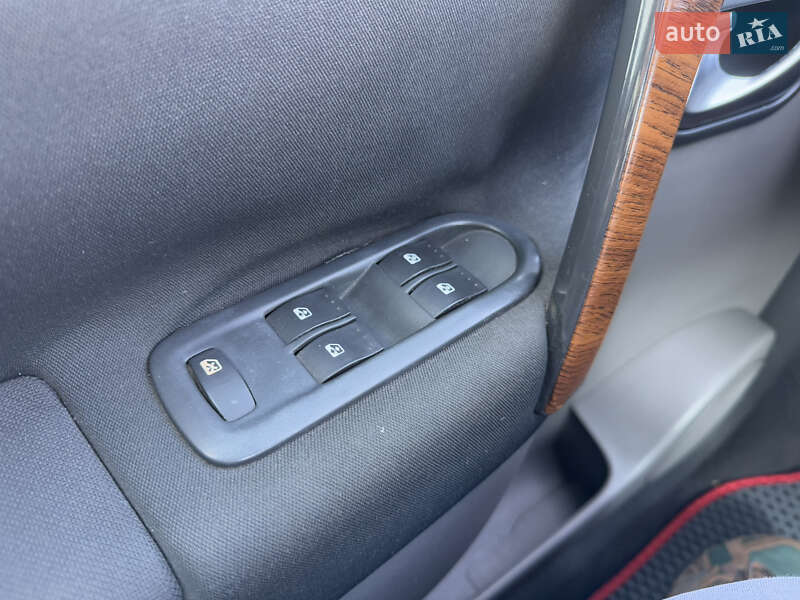 Минивэн Renault Scenic 2007 в Днепре фото 20 Минивэн Renault Scenic 2007 в Днепре