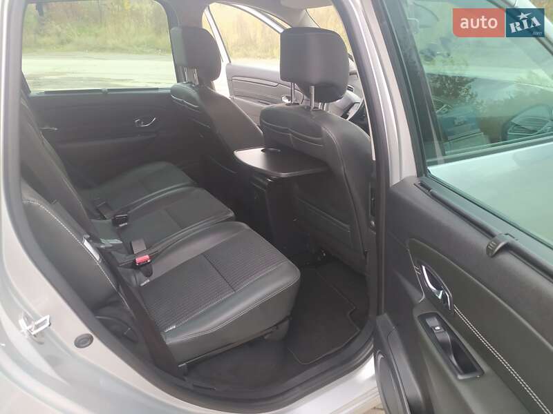 Минивэн Renault Scenic 2013 в Рожище