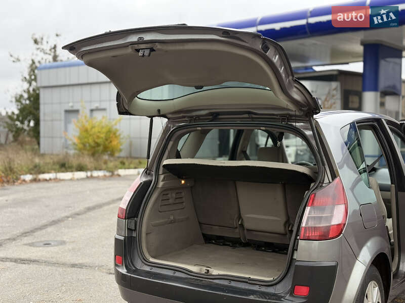 Минивэн Renault Scenic 2004 в Мене фото 11 Минивэн Renault Scenic 2004 в Мене