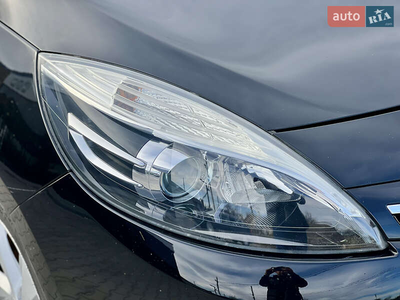 Минивэн Renault Scenic 2015 в Виннице