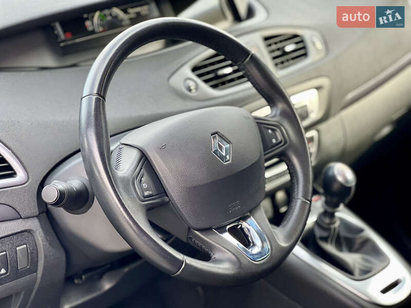 Минивэн Renault Scenic 2015 в Виннице