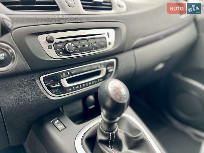 Минивэн Renault Scenic 2015 в Виннице