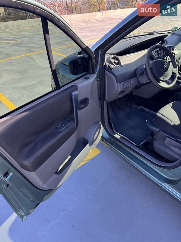 Мінівен Renault Scenic 2004 в Тернополі
