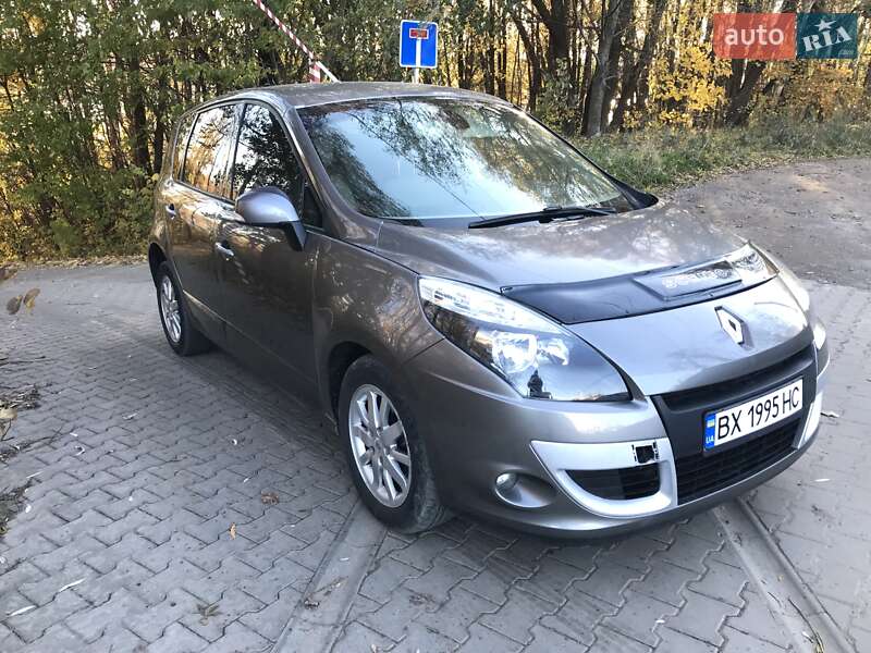 Минивэн Renault Scenic 2010 в Хмельницком