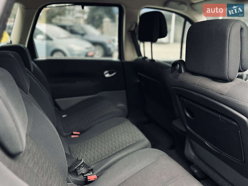 Минивэн Renault Scenic 2008 в Полтаве