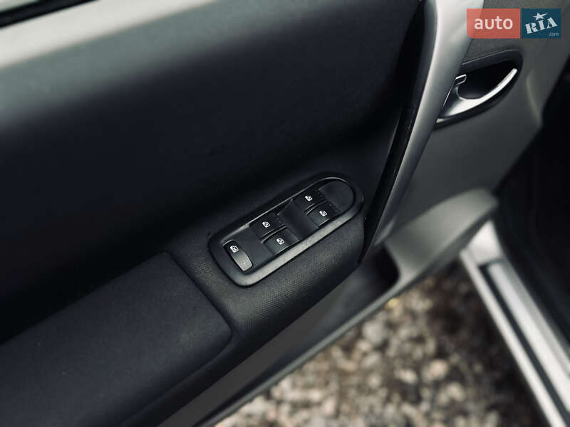 Минивэн Renault Scenic 2008 в Полтаве