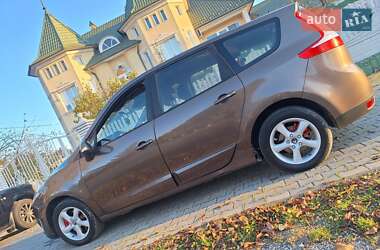 Минивэн Renault Scenic 2011 в Черновцах