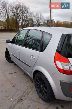 Минивэн Renault Scenic 2005 в Миргороде