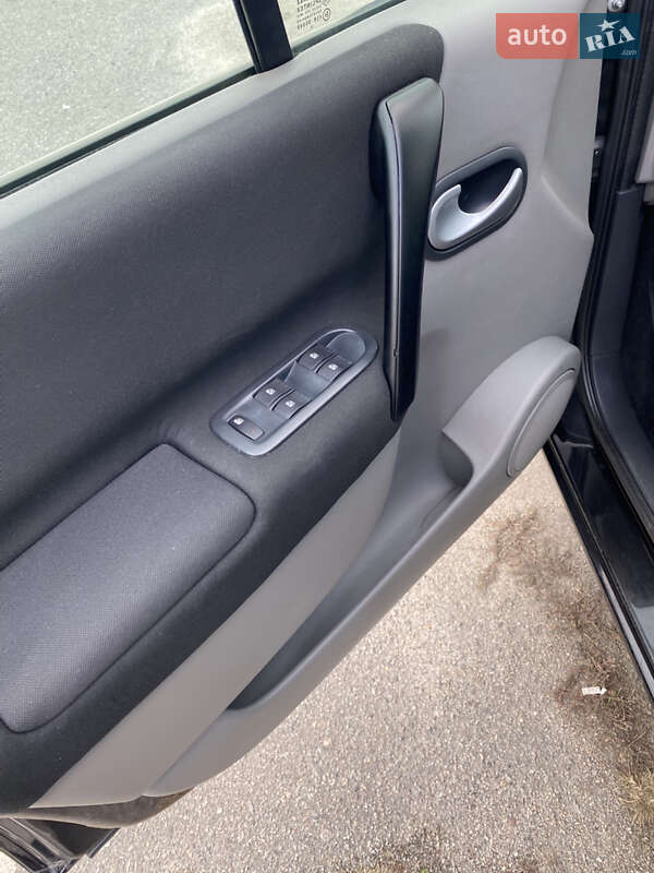 Мінівен Renault Scenic 2008 в Кременчуці