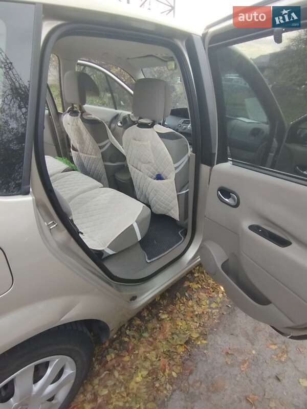 Мінівен Renault Scenic 2006 в Львові