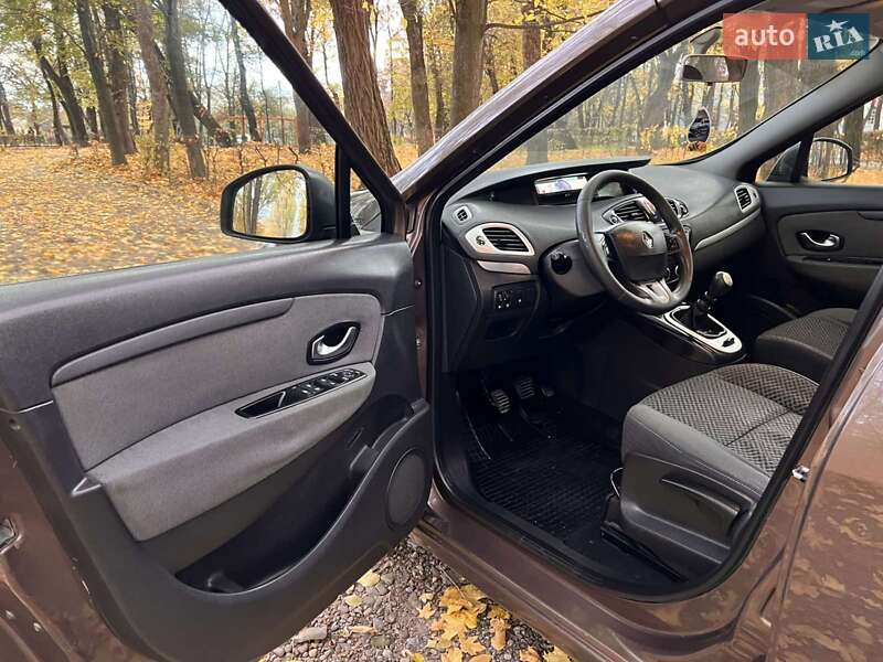 Минивэн Renault Scenic 2011 в Черновцах фото 13 Минивэн Renault Scenic 2011 в Черновцах