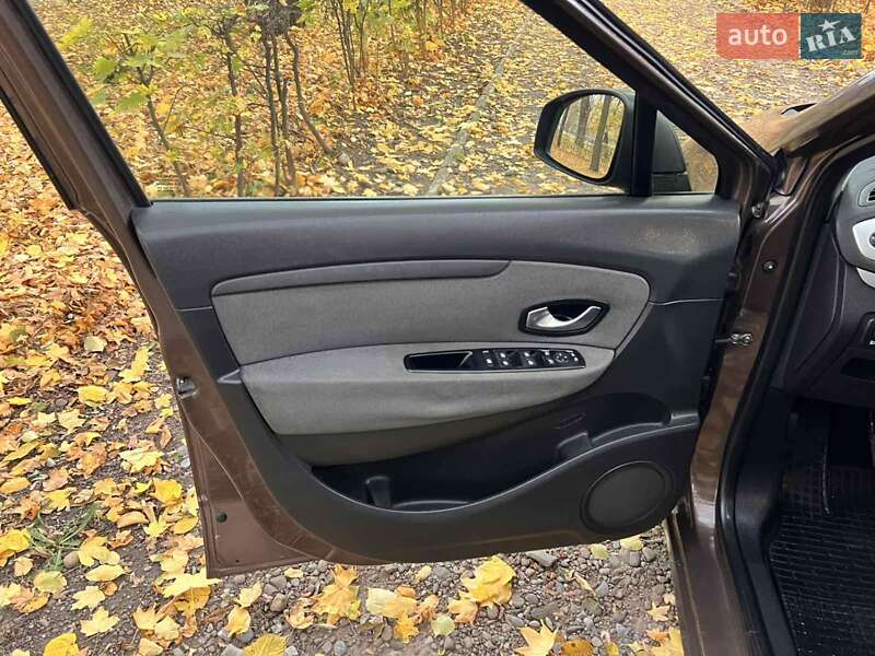 Минивэн Renault Scenic 2011 в Черновцах фото 18 Минивэн Renault Scenic 2011 в Черновцах