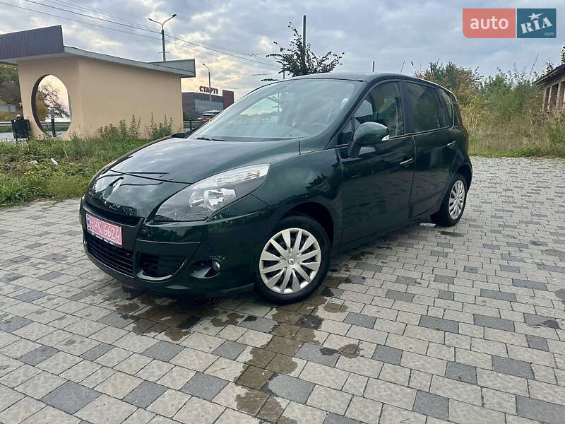 Минивэн Renault Scenic 2009 в Ровно