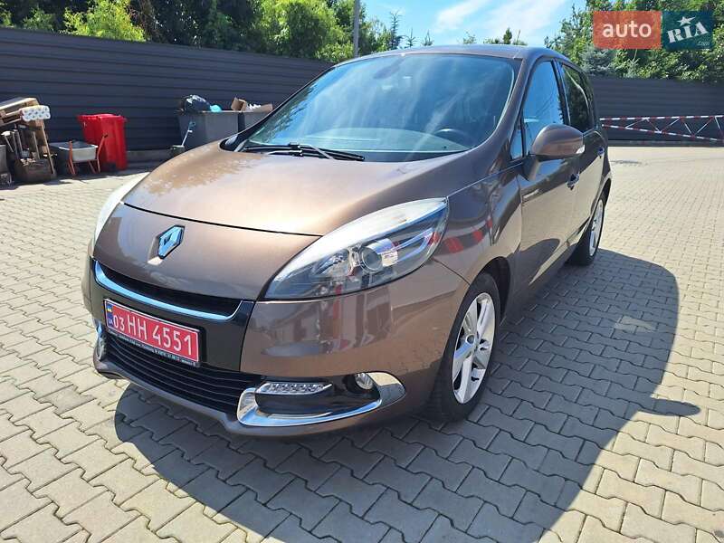 Мінівен Renault Scenic 2013 в Нововолинську