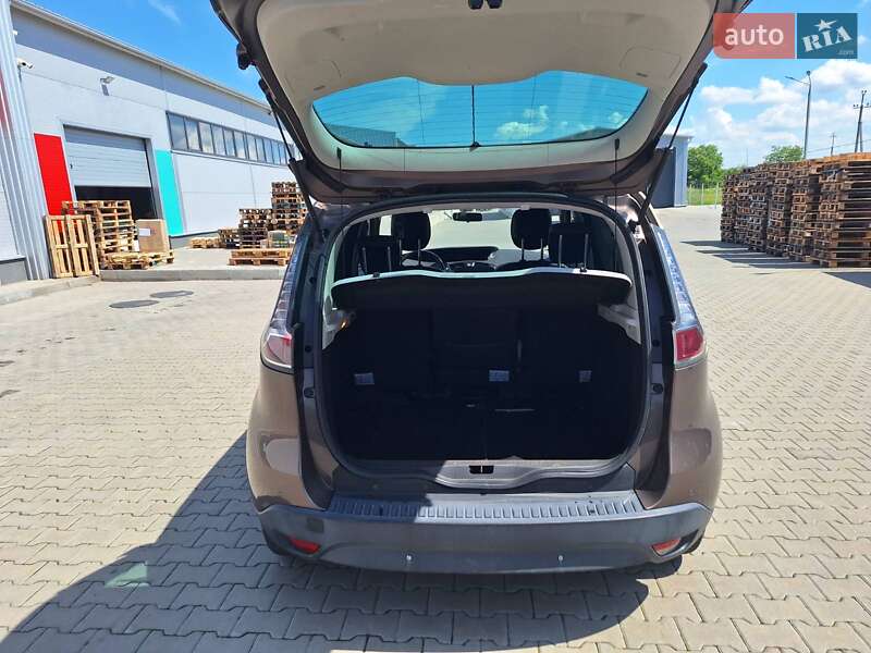 Мінівен Renault Scenic 2013 в Нововолинську