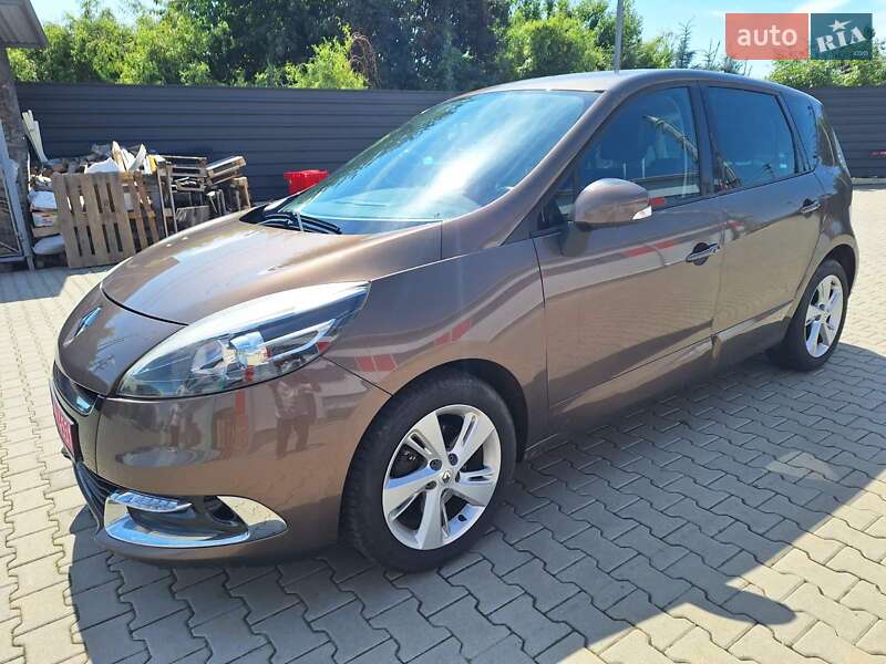 Мінівен Renault Scenic 2013 в Нововолинську