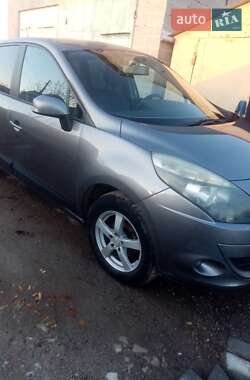 Минивэн Renault Scenic 2011 в Львове