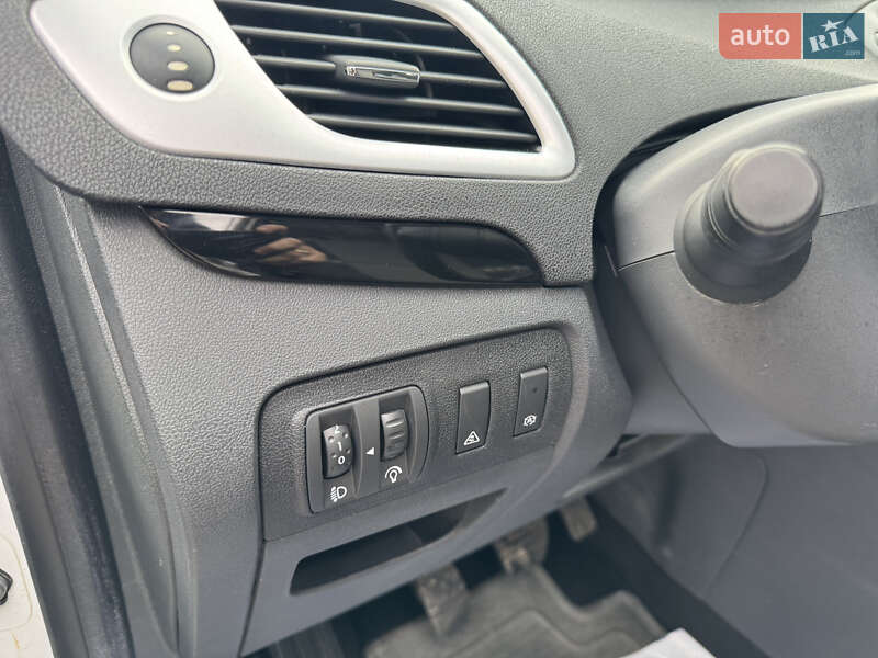 Минивэн Renault Scenic 2012 в Радивилове фото 25 Минивэн Renault Scenic 2012 в Радивилове