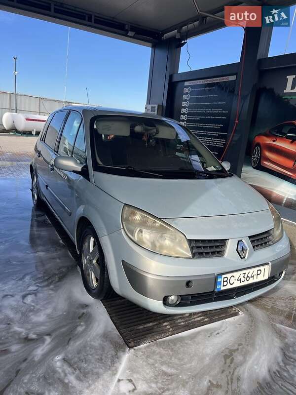 Мінівен Renault Scenic 2004 в Новояворівську