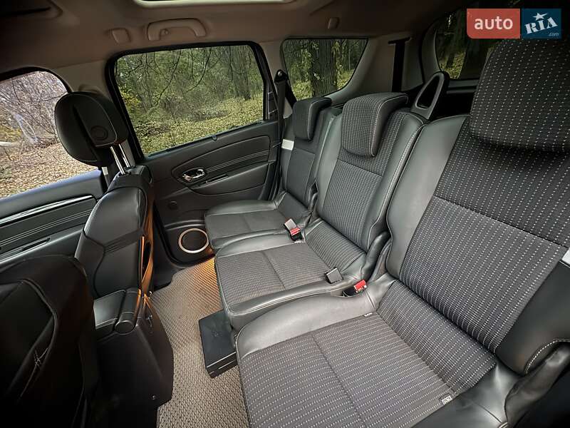 Мінівен Renault Scenic 2012 в Ніжині