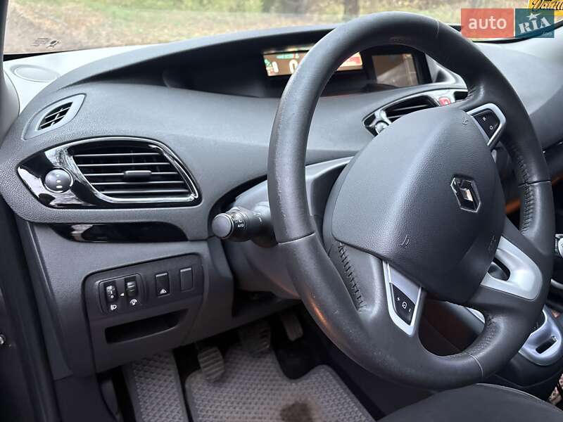 Мінівен Renault Scenic 2012 в Ніжині