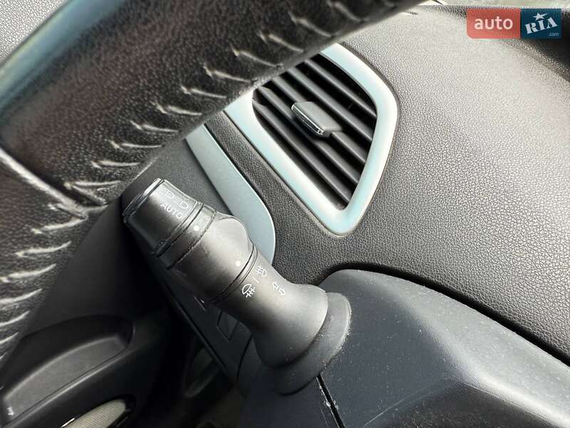 Минивэн Renault Scenic 2013 в Киеве фото 19 Минивэн Renault Scenic 2013 в Киеве