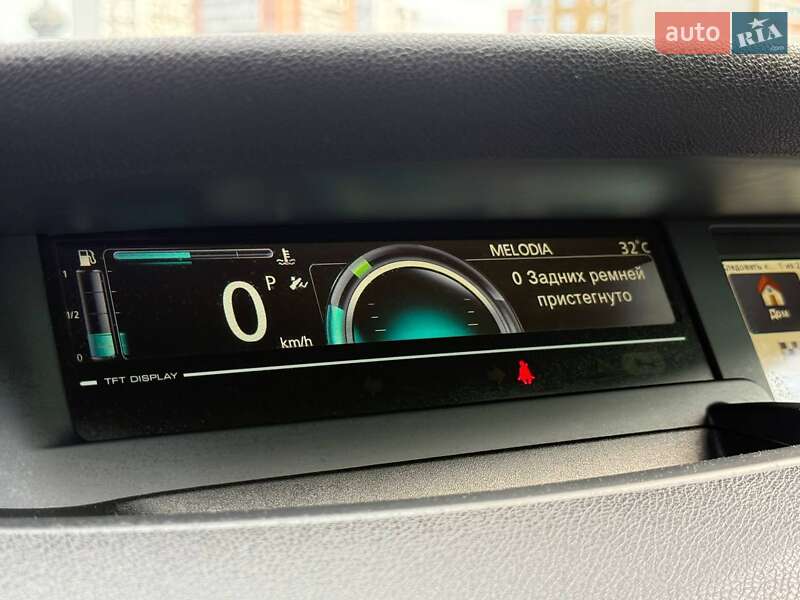 Минивэн Renault Scenic 2013 в Киеве фото 22 Минивэн Renault Scenic 2013 в Киеве