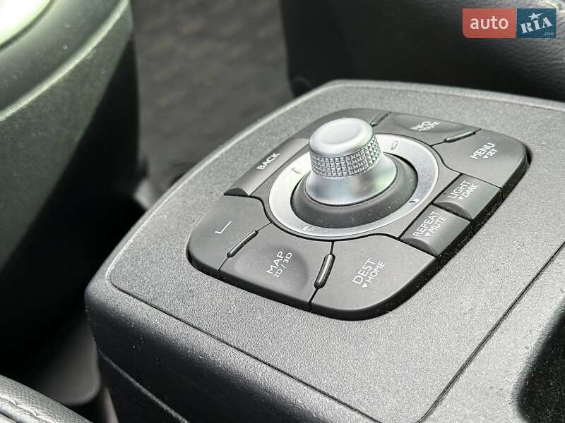 Минивэн Renault Scenic 2013 в Киеве фото 28 Минивэн Renault Scenic 2013 в Киеве