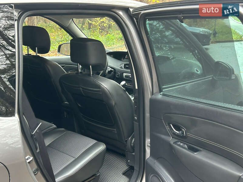 Мінівен Renault Scenic 2015 в Львові