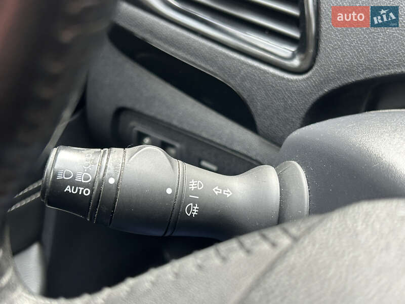 Мінівен Renault Scenic 2015 в Львові