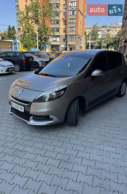 Мінівен Renault Scenic 2012 в Хмельницькому