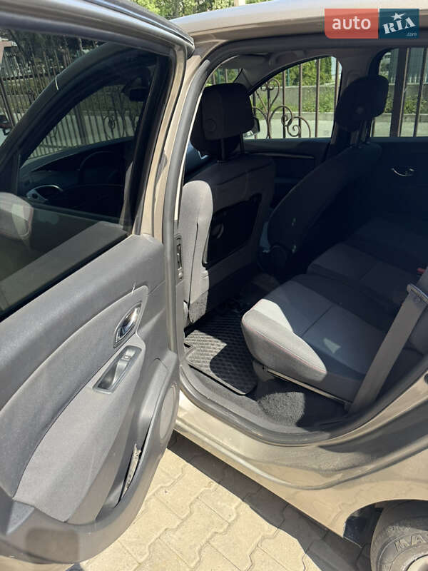 Минивэн Renault Scenic 2012 в Хмельницком