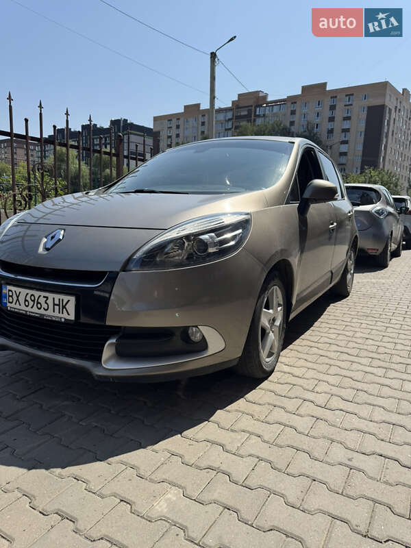 Renault Scenic 2012 Renault Scenic 2012