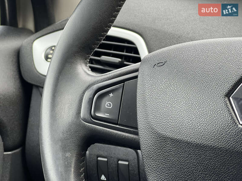 Минивэн Renault Scenic 2010 в Луцке фото 47 Минивэн Renault Scenic 2010 в Луцке