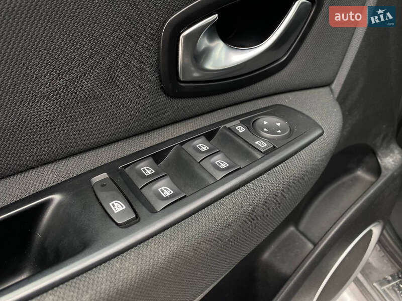 Минивэн Renault Scenic 2010 в Ровно фото 24 Минивэн Renault Scenic 2010 в Ровно