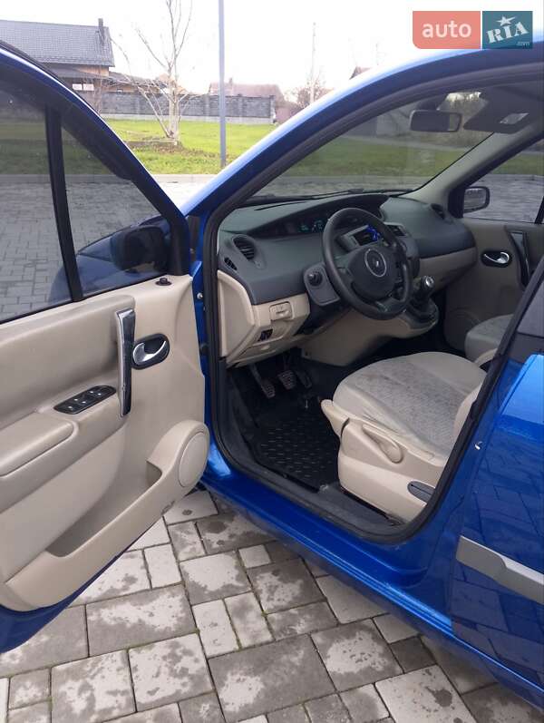 Мінівен Renault Scenic 2006 в Рівному фото 10 Мінівен Renault Scenic 2006 в Рівному