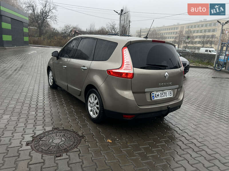 Минивэн Renault Scenic 2010 в Житомире