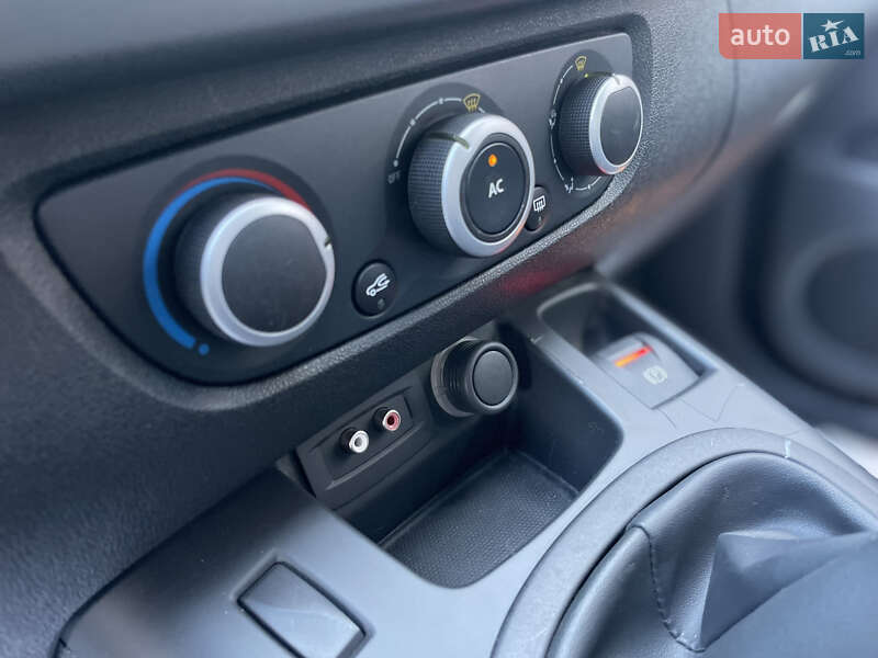 Мінівен Renault Scenic 2009 в Сумах фото 21 Мінівен Renault Scenic 2009 в Сумах